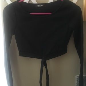 Black long sleeve crop