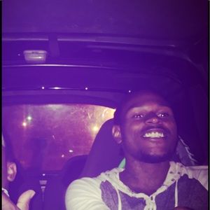 Meet your Posher, Deshawn