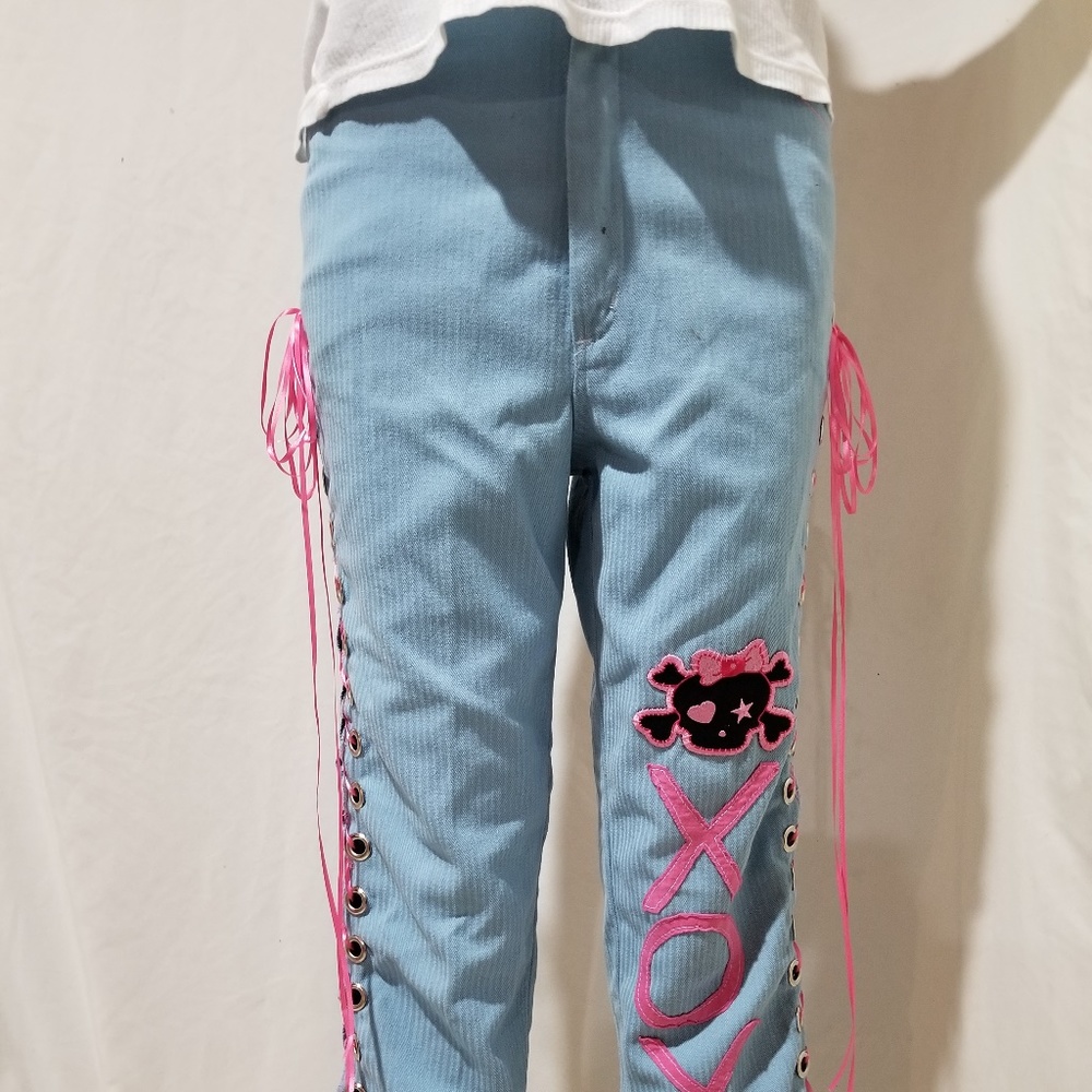 Revamped Girly Skull XOXO Lace Up Pants - 26.5"/27