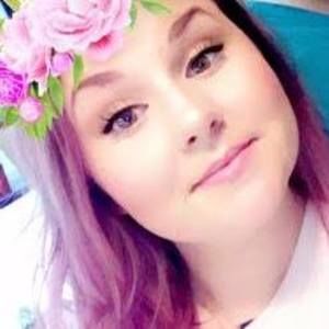 Meet your Posher, Nina