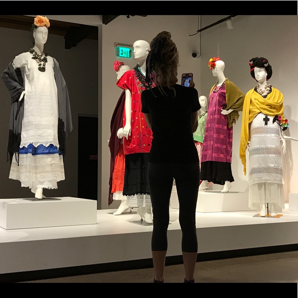 Fashion History Show & Tell: Frida Kahlo Wardrobe - Picture 6 of 8