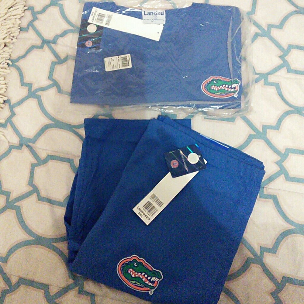 Official collegiate Fl Gators scrubs