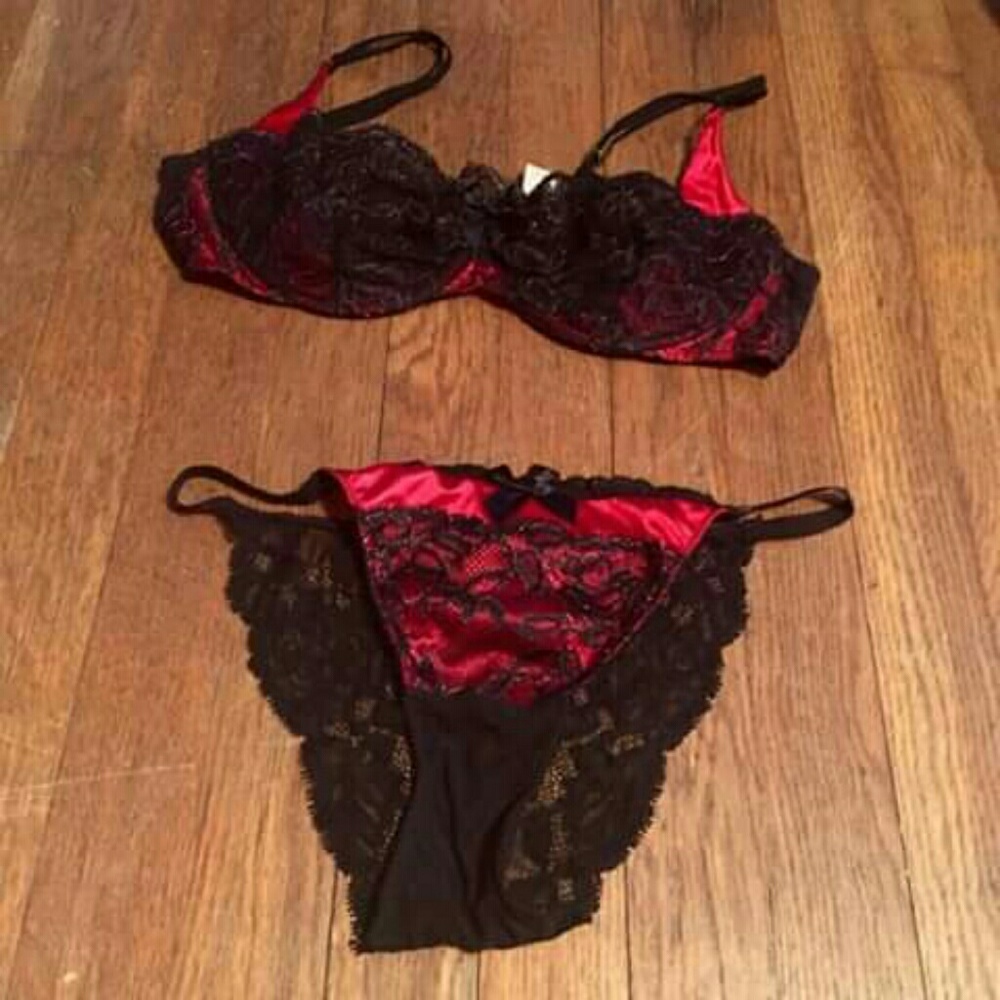 Bra and panty set