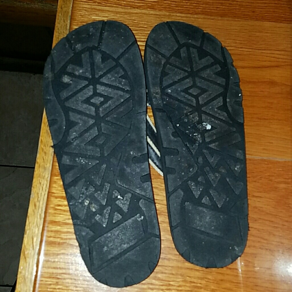 Sandals - Picture 2 of 2