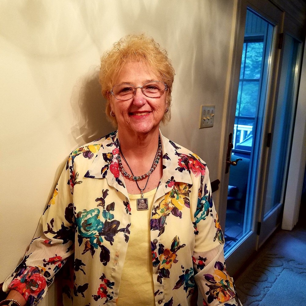 Meet your Posher, Rose