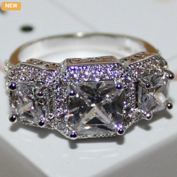 Jewelry - Beautiful 3 Stone CZ & .925 Sterling Silver Ring