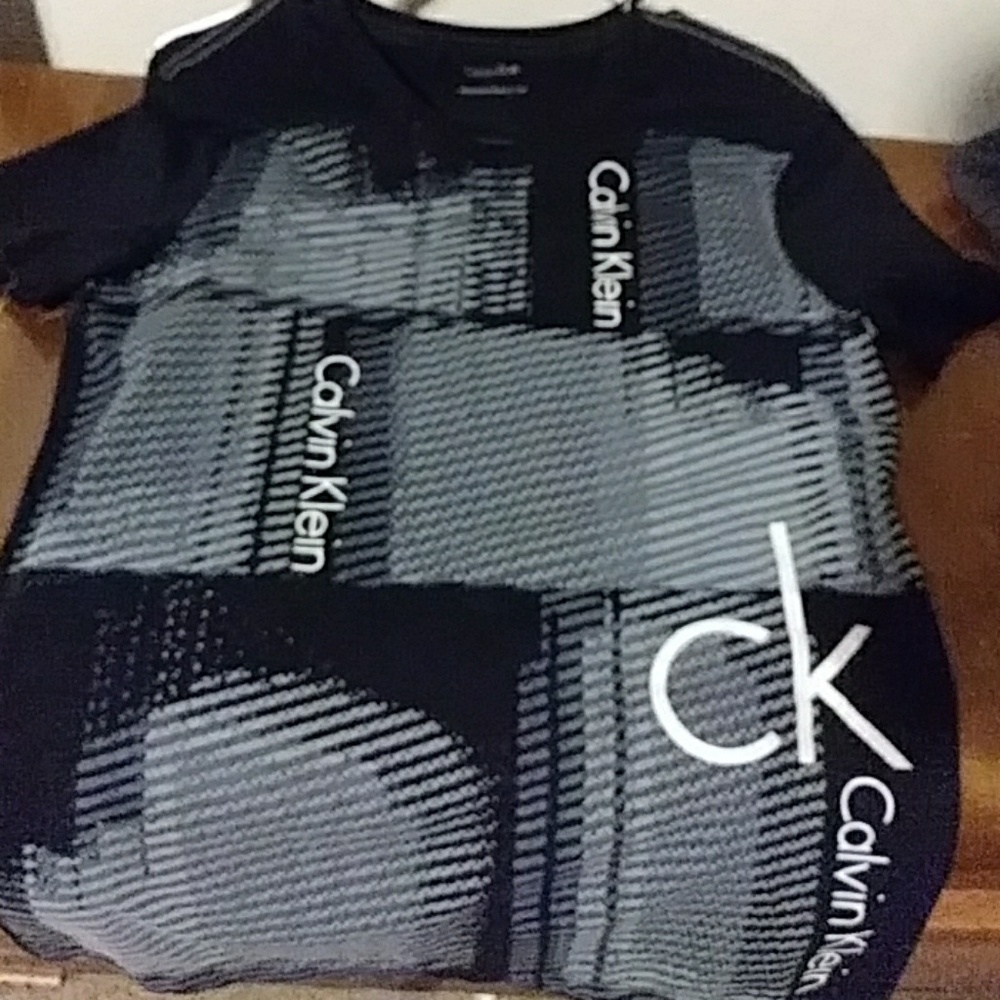 Calvin Klein "v" neck