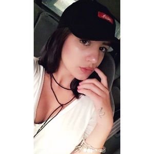 Meet your Posher, Shelby