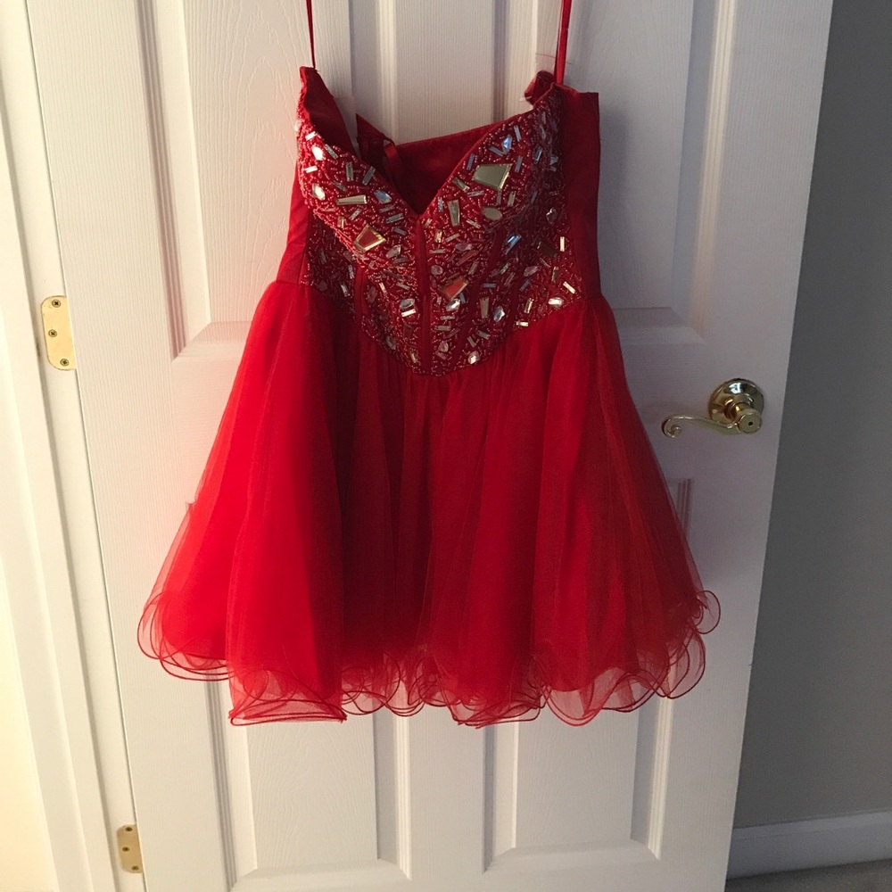 May Queen 👑 red homecoming gown.