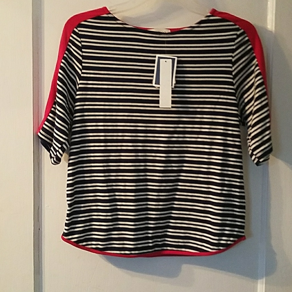 Monteau Womans Top