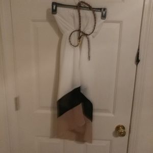 Strapless Cokorblock dress