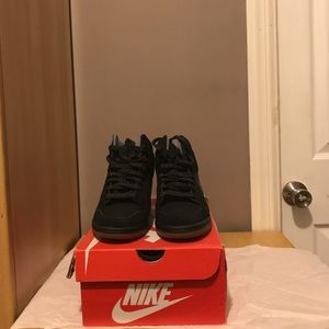 Nike Women's Dunk Sky Hi Black 6.5 sneakers