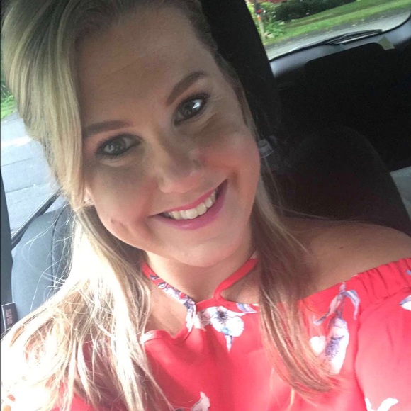 Meet your Posher, Kate - Picture 1 of 1