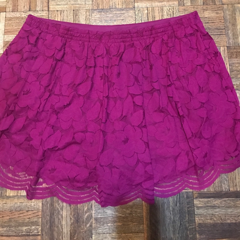 Torrid Flowy Lace Shorts Plus Size 4X - Picture 6 of 7
