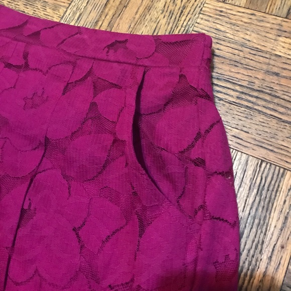 Torrid Flowy Lace Shorts Plus Size 4X - Picture 3 of 7