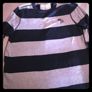 Abercrombie & Fitch Henley
