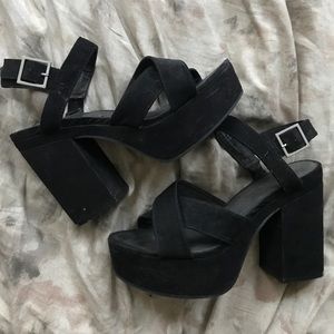 Size 8-- Chunky & Strappy Black Heel