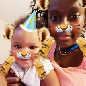 Meet your Posher, Felicia