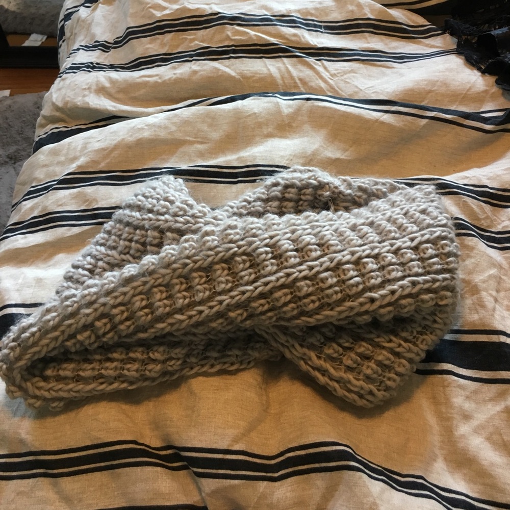 gray wool knitted scarf