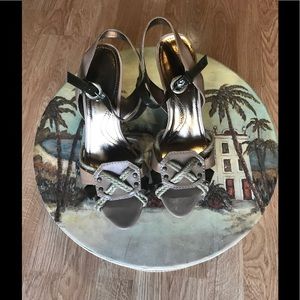 MIXED MEDIA BEIGE & BROWN LEATHER SANDAL!  NWOT.