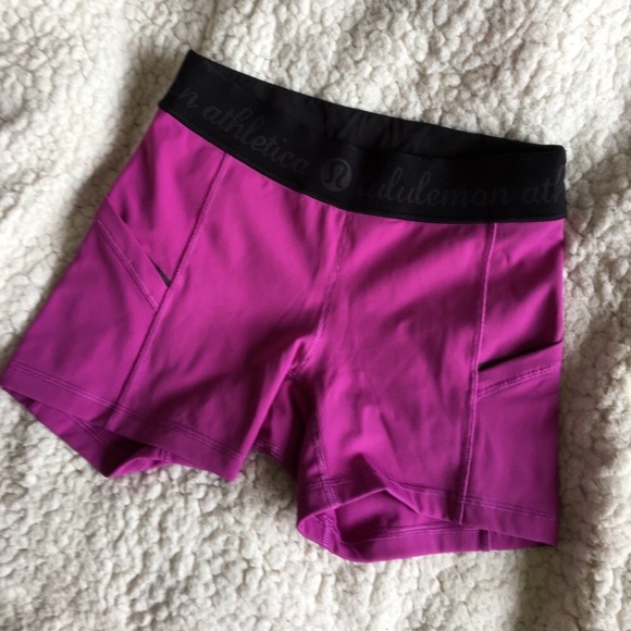 Lululemon what the sport short - Picture 2 of 4