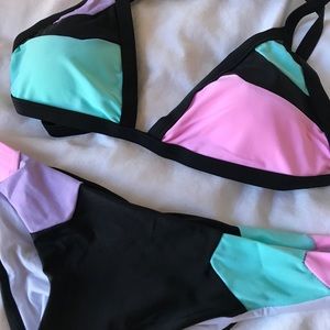 NWOT Zaful Triangle Color Block Bikini