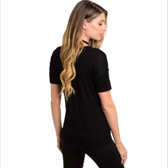 5⭐️Boho Black Graphic Tee - Picture 4 of 5