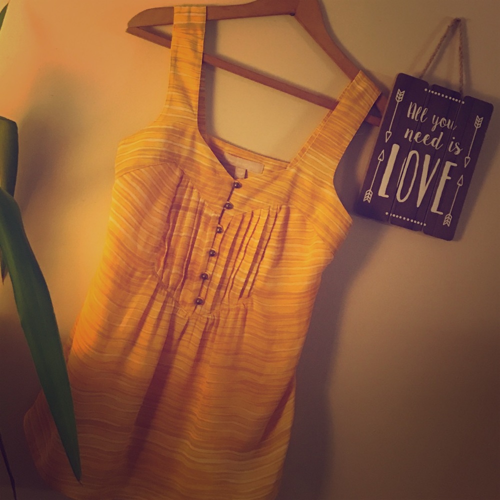 Banana republic yellow top