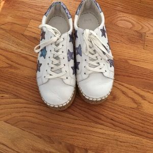 Sparkly star sneakers