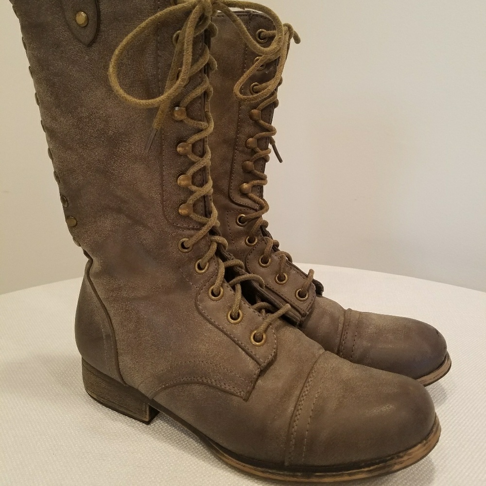 Madden Girl Distressed Look Combat Boots Size 6