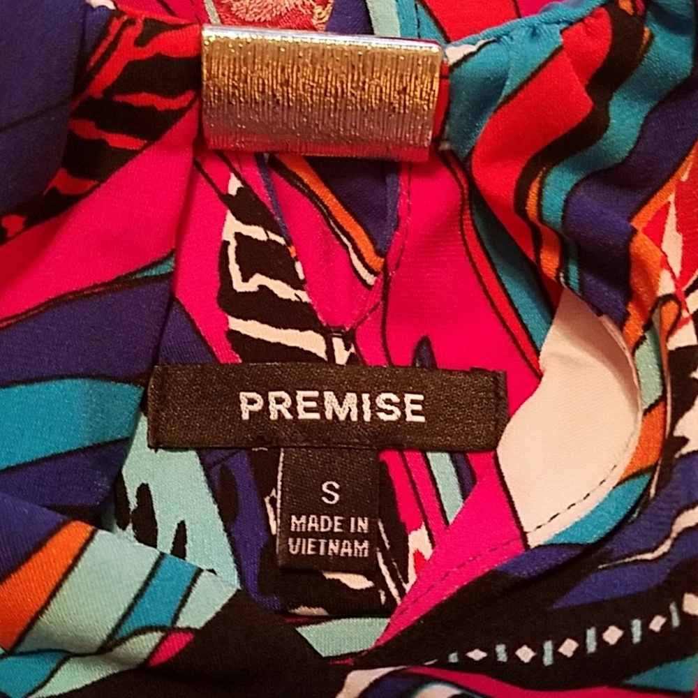 Premise small banded bottom poly multi-colored top - Picture 3 of 6