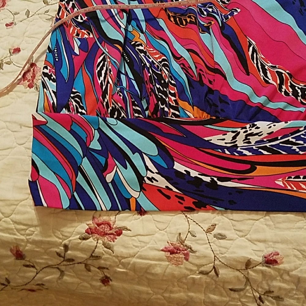 Premise small banded bottom poly multi-colored top - Picture 6 of 6