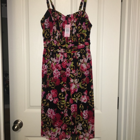 TORRID Dresses & Skirts - NWT TORRID FLORAL SUNDRESS SIZE 1X
