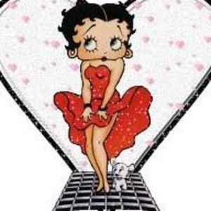 Meet your Posher, Gwendolyn