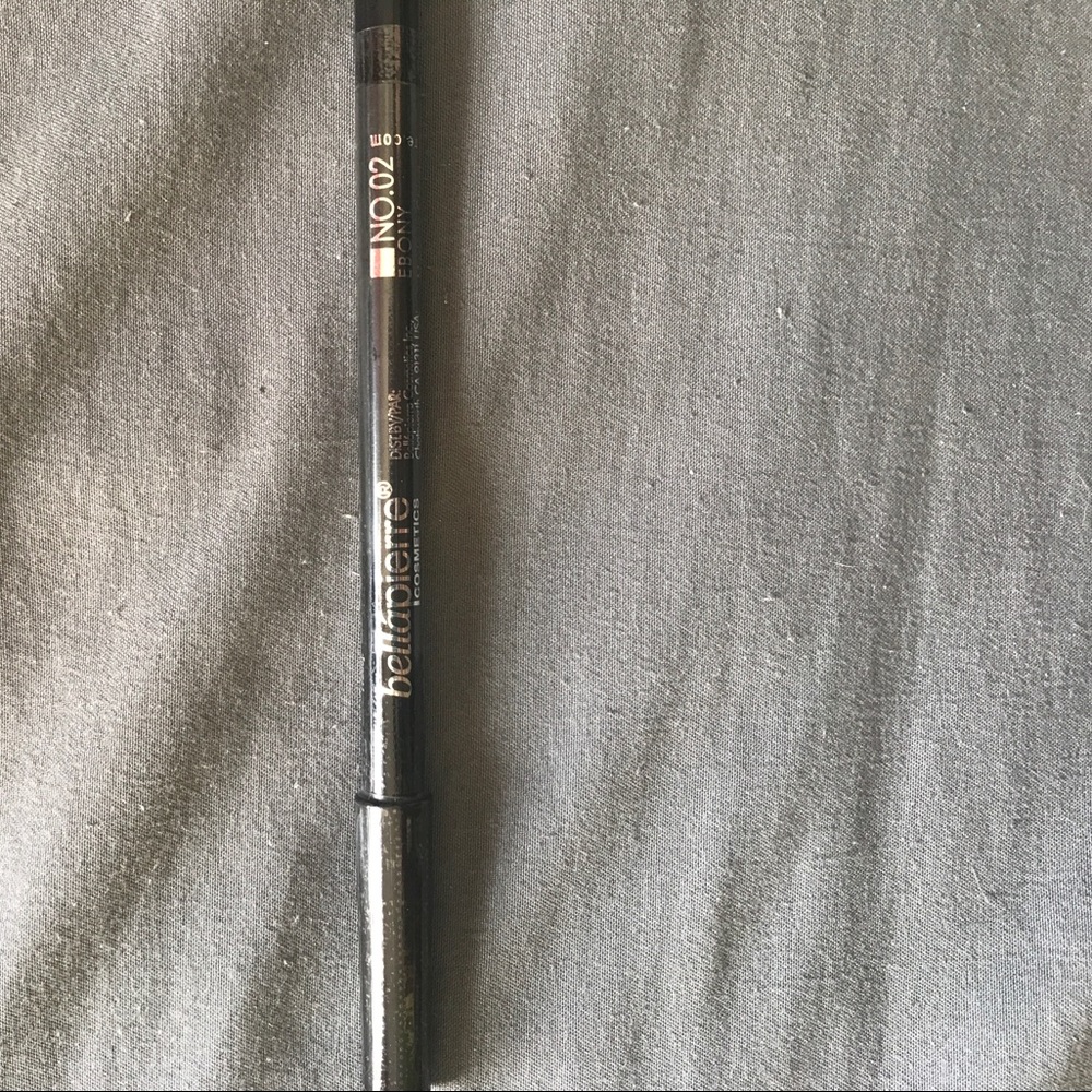 Bellapierre waterproof gel eyeliner in package