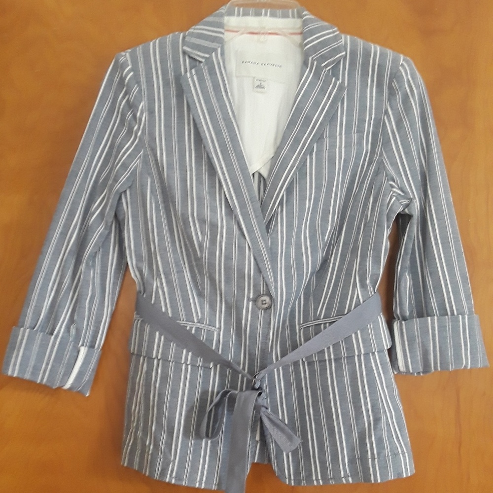 Like New! Banana Republic Denim Pinstripe Blazer 2