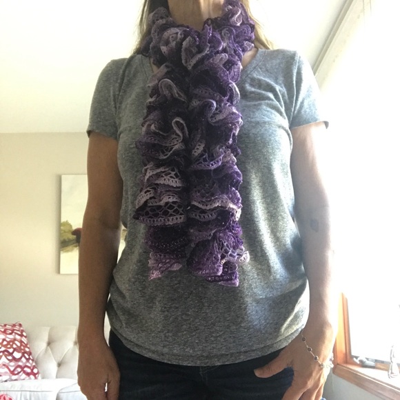 Handmade Ruffle Scarf - Picture 3 of 5