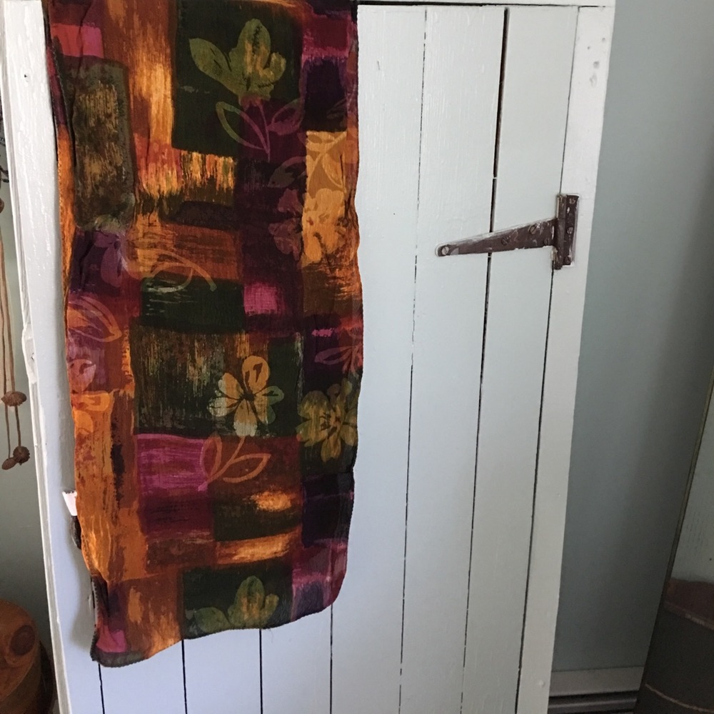 Scarf - Picture 2 of 2