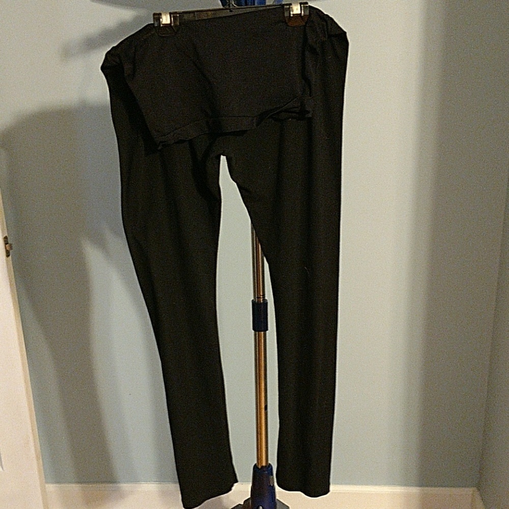 Black maternity leggings