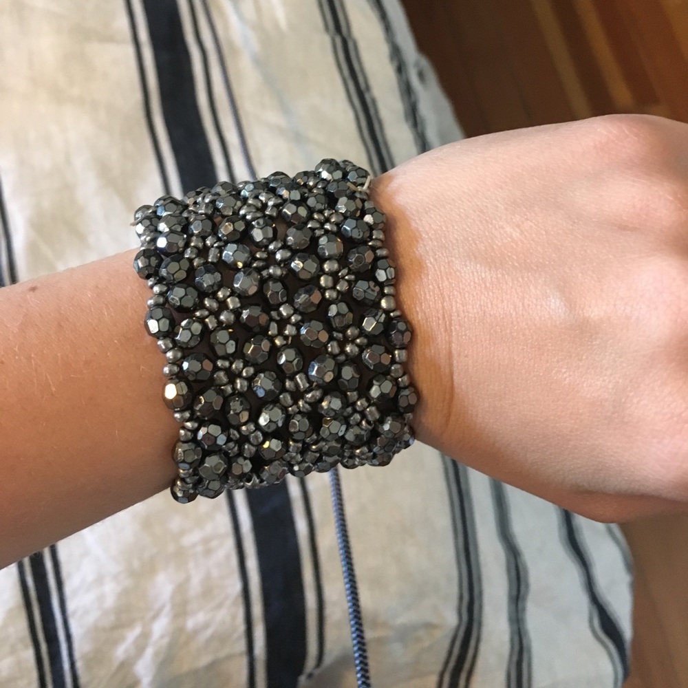 elastic dark grey stone embelleshed bracelet