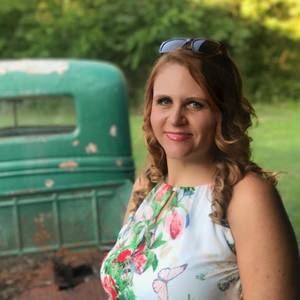 Meet your Posher, Lisa