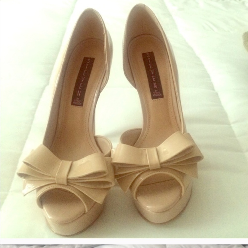 Steve Madden Nude Heels
