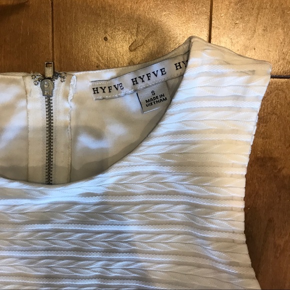 White skater dress - Picture 3 of 3