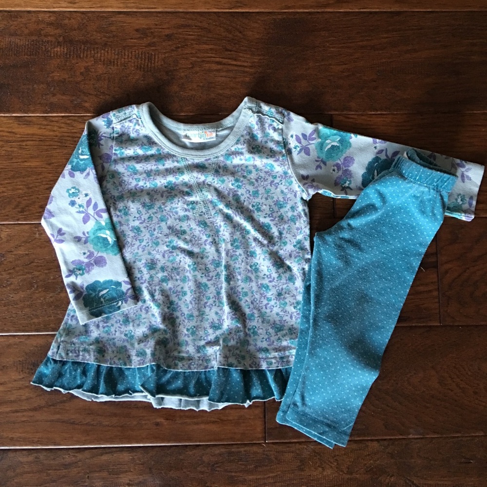 Matching Floral Shirt and Legging Set