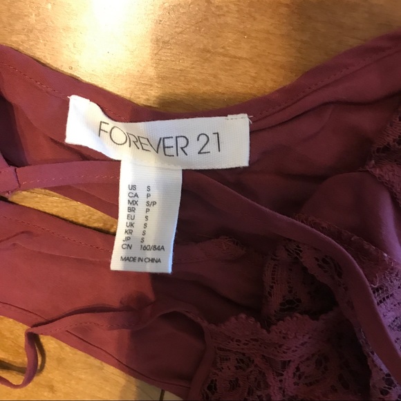 Forever 21 lace top - Picture 3 of 3