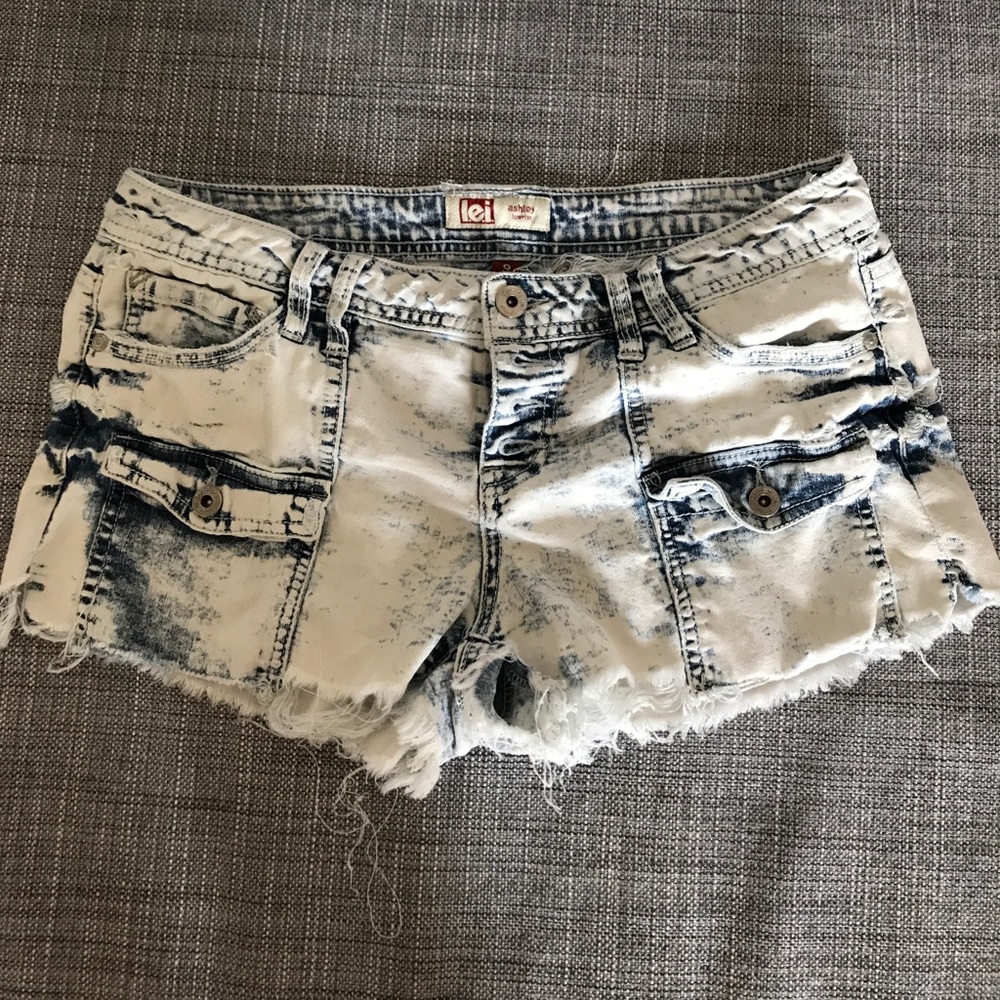 Distressed jean shorts
