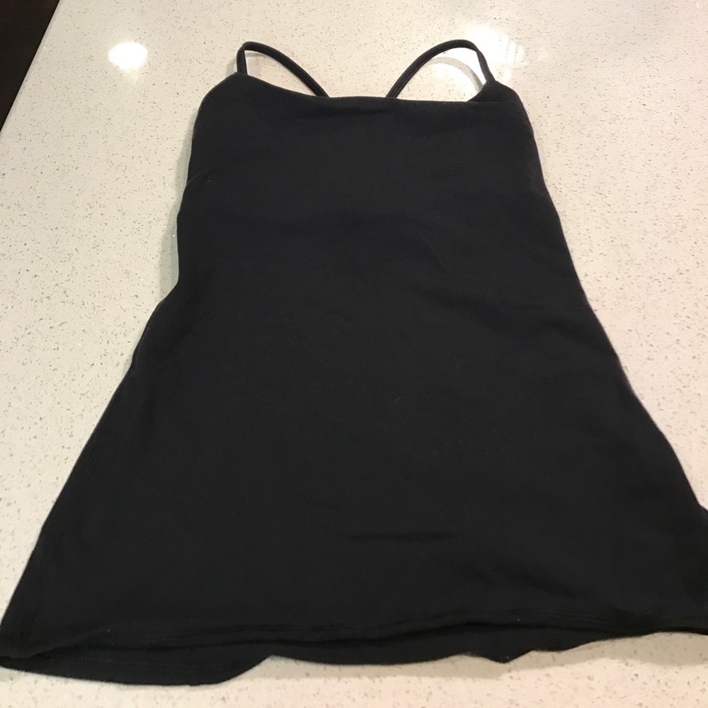 Lululemon tank size 4