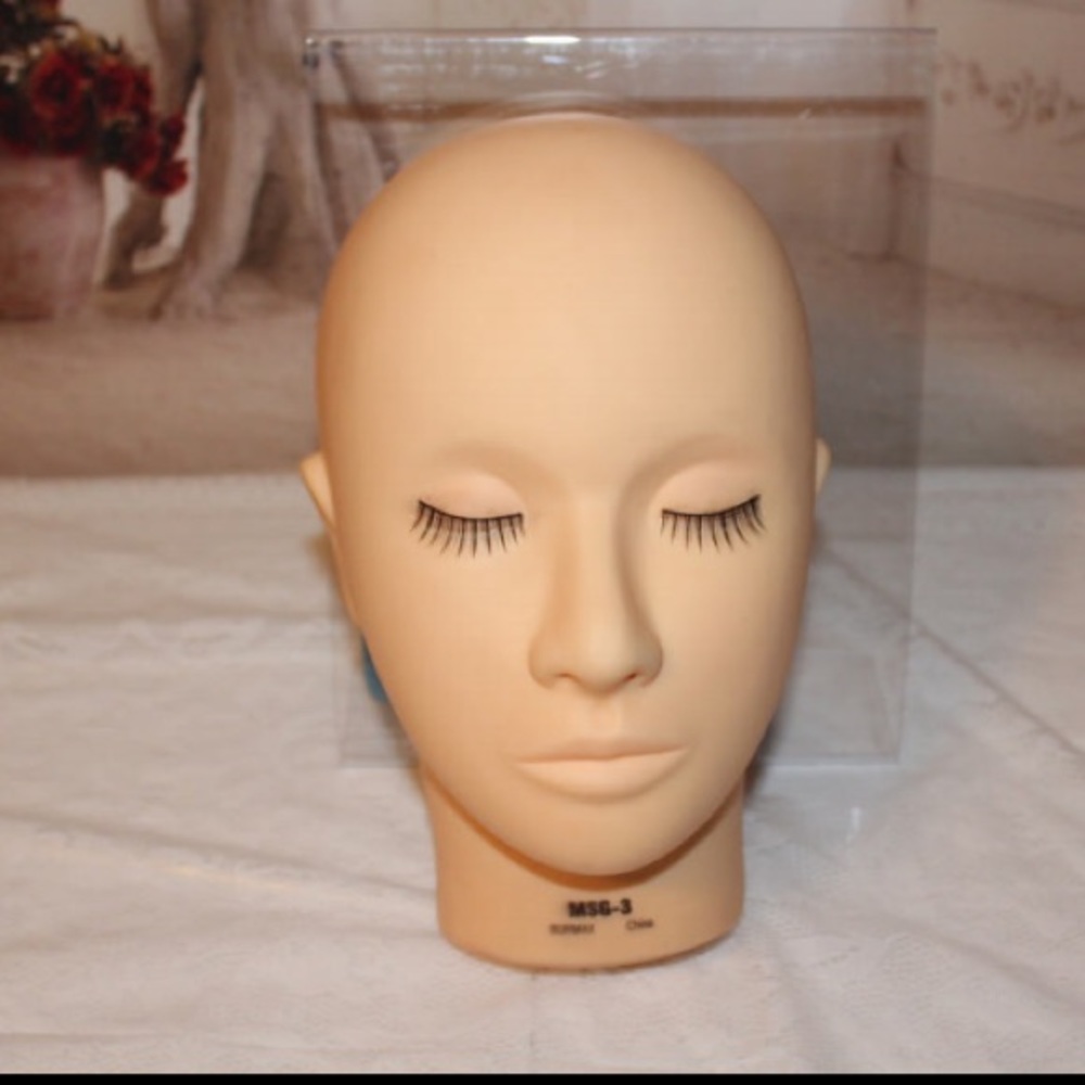 Practice Makeup & Massage Mannequin Head