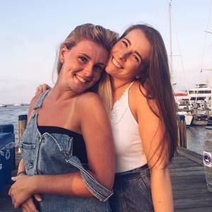 Meet your Posher, Kelly