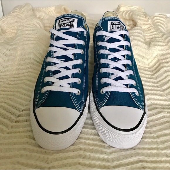 Converse Classic Low Top Sneakers - Picture 3 of 8